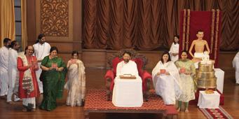 Immersed in Devotion with Pandit Ronu Majumdar, Shrimati Anuradha Paudwal, Shrimati Kaumudi Munshi, Meeta Shah