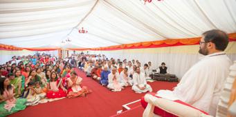 Pratishtha at Manchester (Kiran and Varsha Mehta)