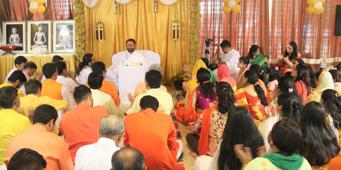 3 Pratishthas at Chennai (Gagnesh and Nemila Sanghvi, Bhavik and Shruti Turakhia, Nitin and Neetu Bagrecha) 