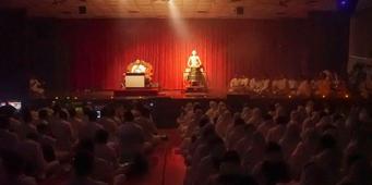Mahavir Bhagwan Nirvankalyanak Aradhana - Shri Saket Shah