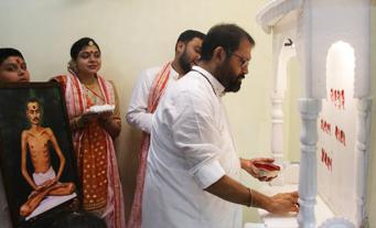 3 Pratishthas at Kolkata (Sandip and Nikita Doshi, Ashish and Radhika Patel, Hemal and Rina Sheth)