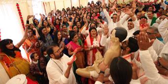 Pratishtha at Los Angeles (Sujay and Komal Shah)